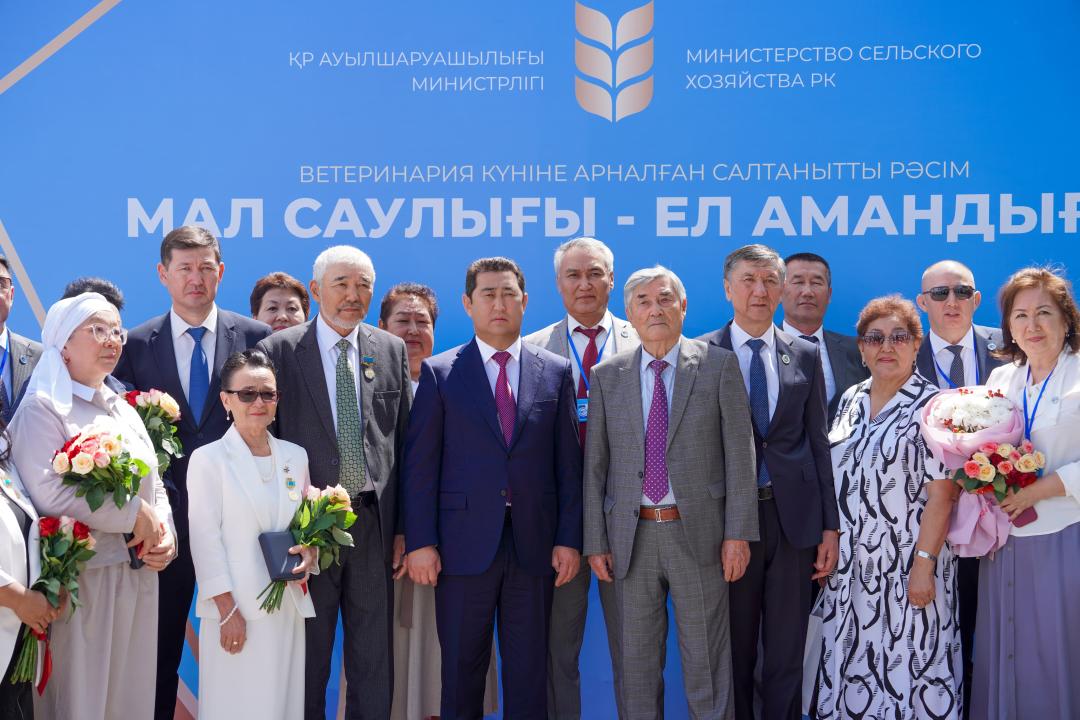 ۆەتەريناريا سالاسىنىڭ ۇزدىك ماماندارى ماراپاتتالدى