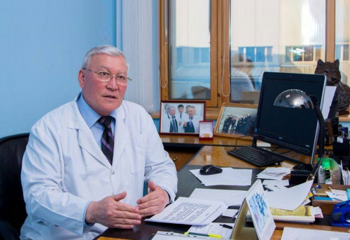 جاقسىلىق دوسقاليەۆ,  پروفەسسور:  ادام ءوزىنىڭ ارى الدىندا تازا بولۋعا ءتيىس