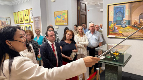 ياساۋي مۇراسى ۋفادا تانىستىرىلدى