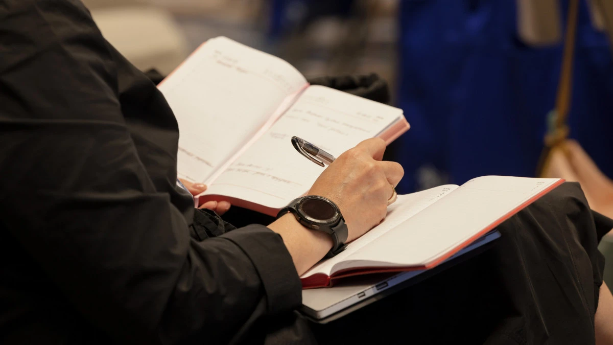 دوكتورانتۋراعا قۇجات قابىلدايدى