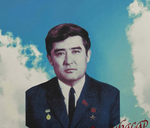 دالاسىن سۇيگەن دارا پەرزەنت