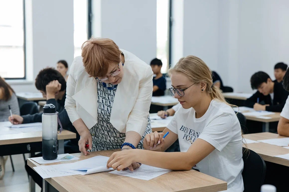 اتىراۋدا گۋبكين ۋنيۆەرسيتەتى فيليالىنا قابىلداۋ ەمتيحانى باستالدى