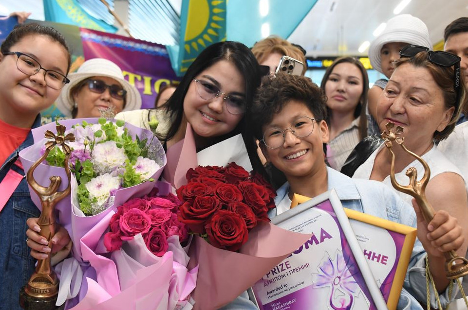 ۇلت ابىرويىن اسقاقتاتقان الماگۇل