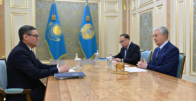 مەملەكەت باسشىسى اۋعانستان بويىنشا ارناۋلى وكىلىن قابىلدادى