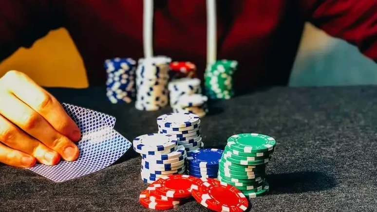 بۋكمەكەردى بۇك تۇسىرەتىن بىرىڭعاي جۇيە