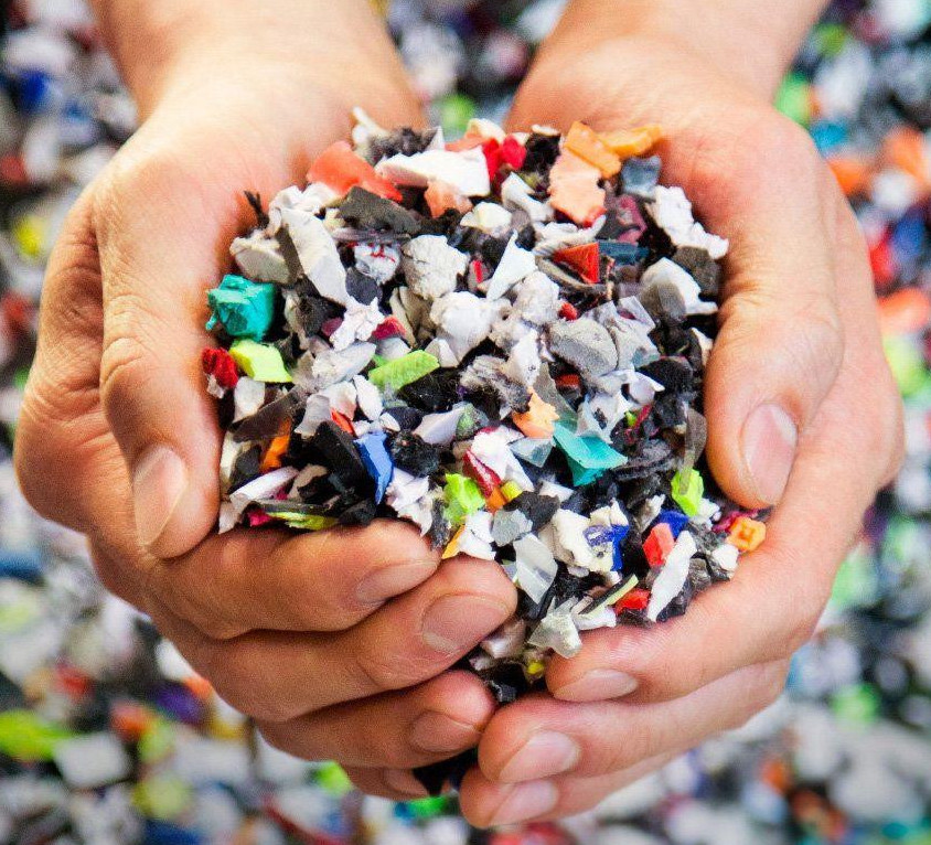 قوقىستى كادەگە جاراتقان كومپانيا