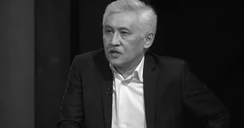 بەلگىلى جۋرناليست مۇحتار تۇمەنباي ومىردەن ءوتتى