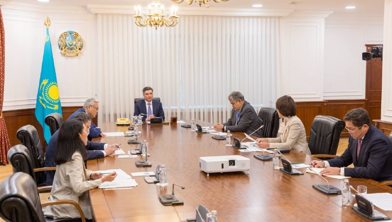 ەندى دارىگەرلەرگە سمارت-بەينەجەتوندار بەرىلەدى