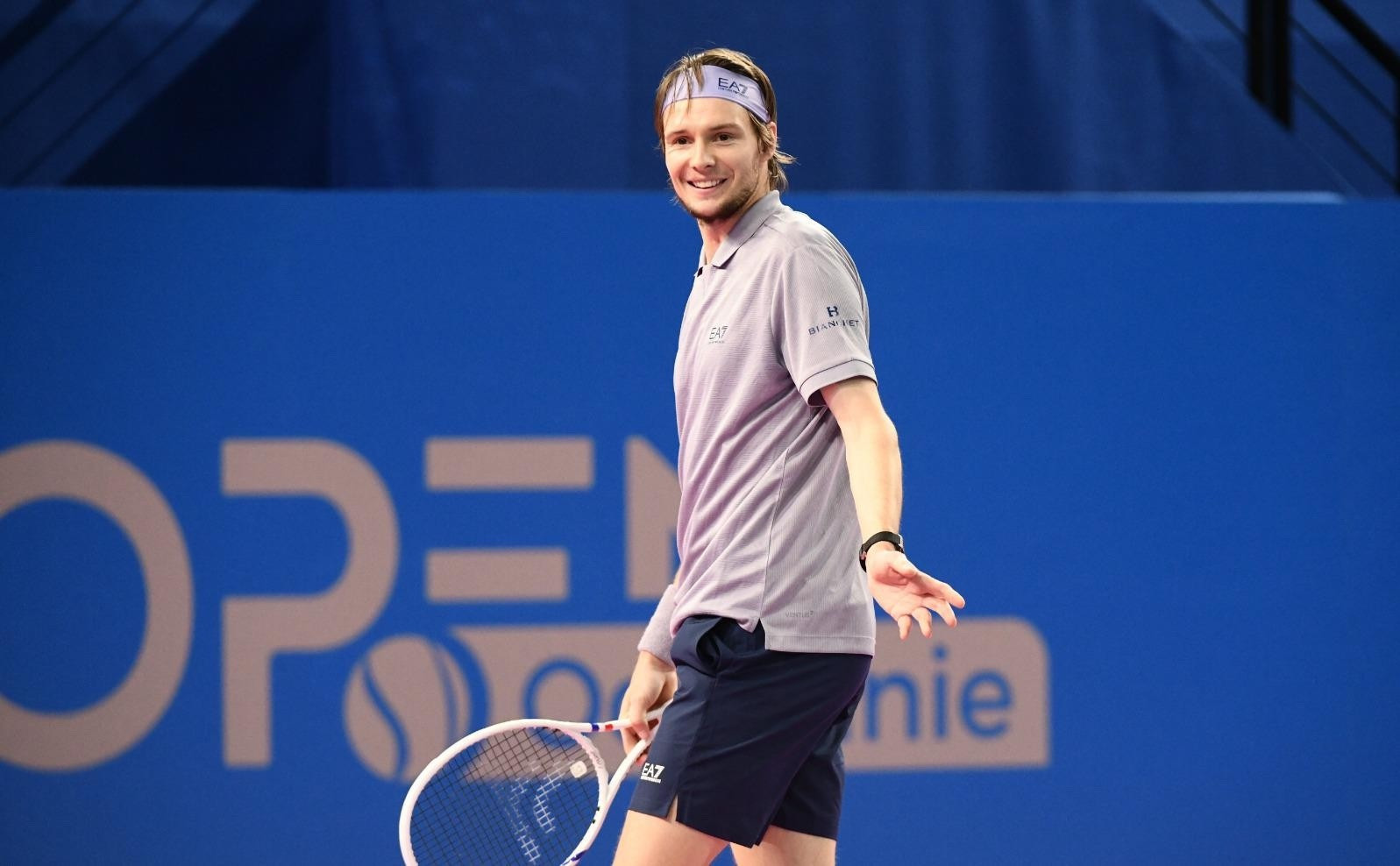 گشتاادتا توپ جاردى