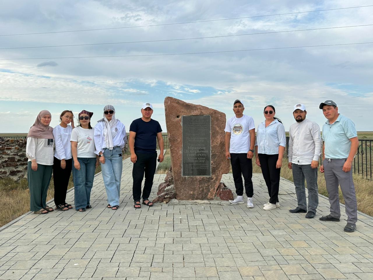 «ويان, قازاق!» ىزىمەن» ەكسپەديتسياسى جولعا شىقتى