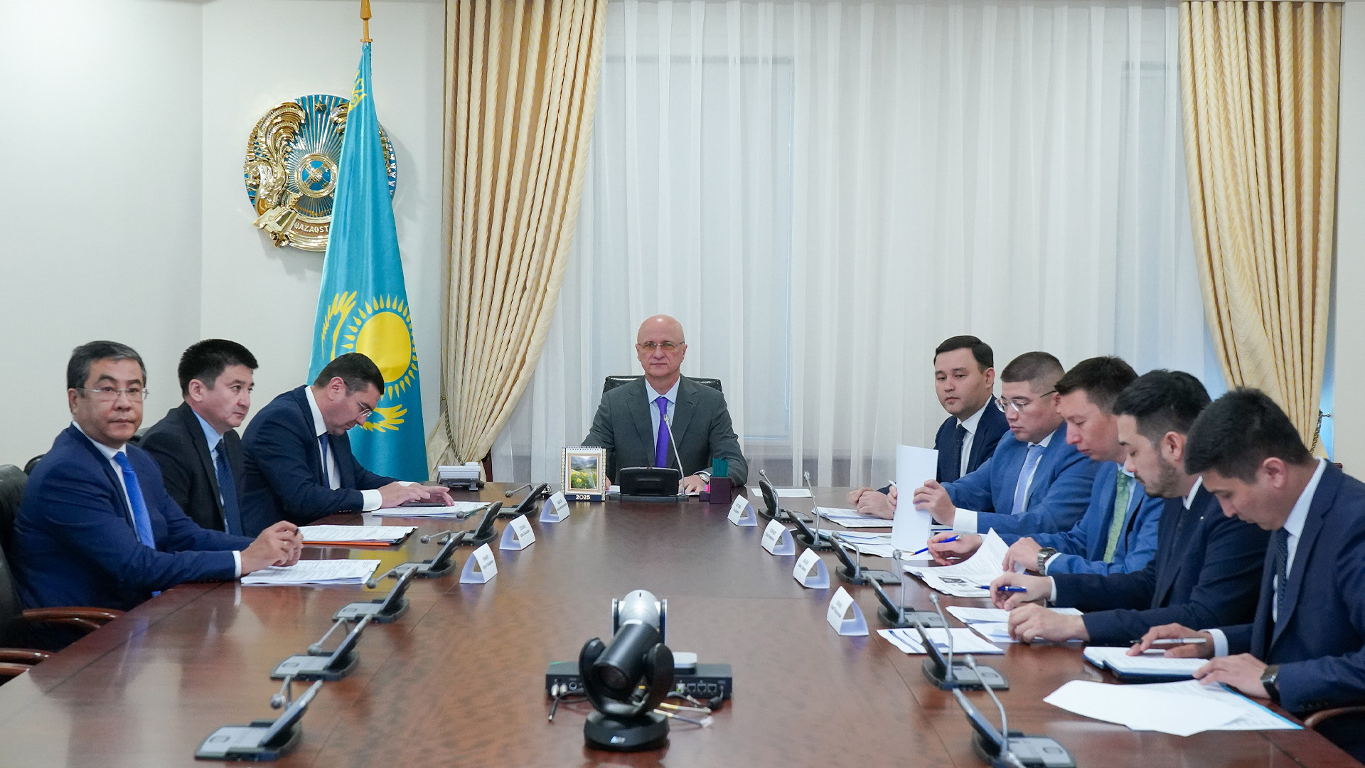 ۇكىمەتتە اگروونەركاسىپتىك  جوبالاردى قولداۋ جولدارى قارالدى