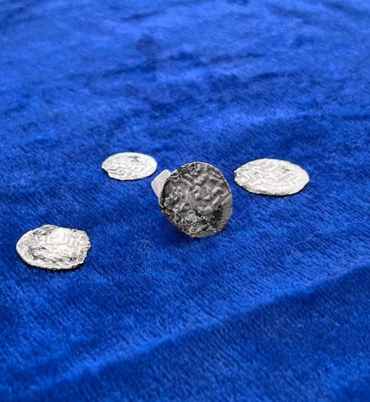 اتىراۋ ماڭىنان كونە كۇمىس تيىندار تابىلدى