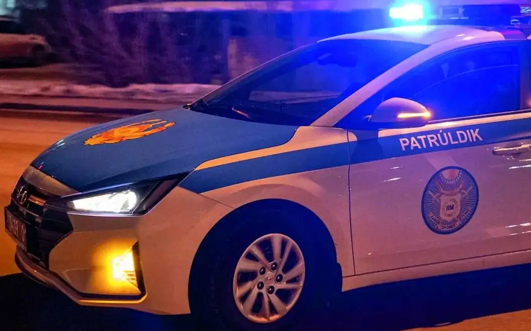 بقو-دا ماس كۇيىندە اۆتوكولىك ايداعان پوليتسيا مايورى قىزمەتىنەن قۋىلدى