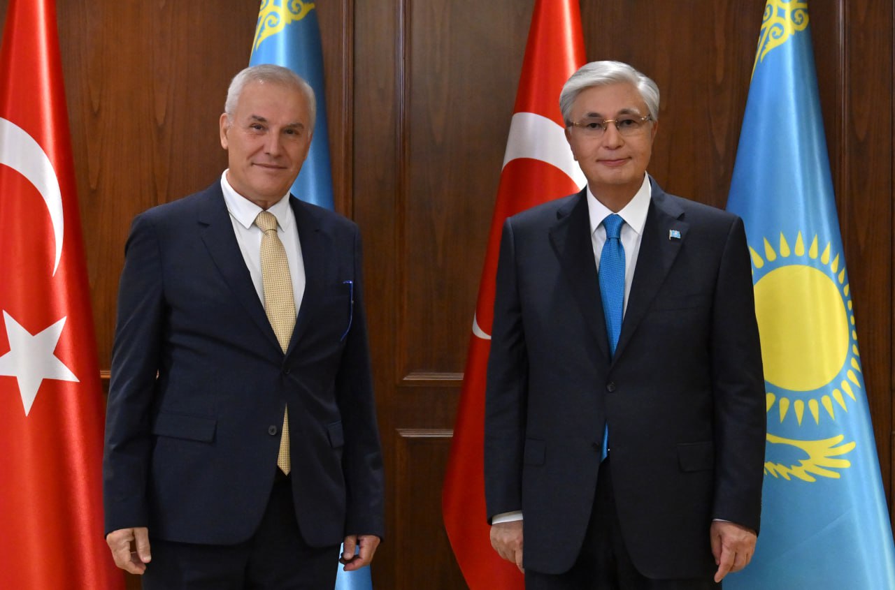 پرەزيدەنت S Sistem Lojistik كومپانياسىنىڭ باسقارما توراعاسىن قابىلدادى