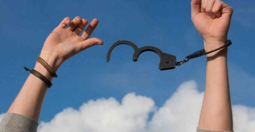 راقىمشىلىققا كىمدەر ىلىگەدى؟