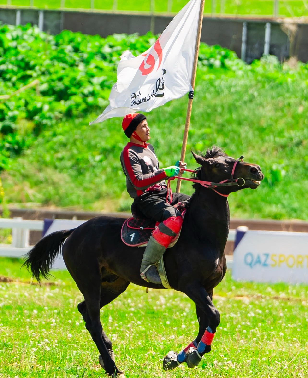 مەگاپوليس سپورتى كوش باسىنا شىقتى