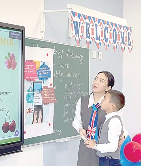 «پەداگوگيكالىق شەبەرحانا» جوباسى زاماناۋي مەكتەپتى تابىستى باسقارۋدىڭ كىلتى