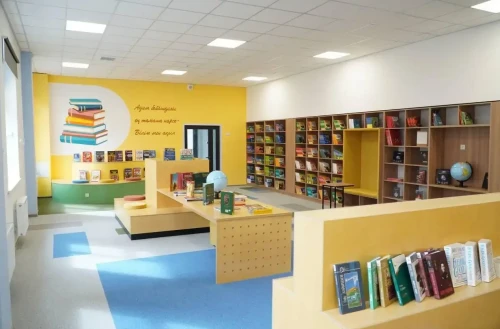 700-دەن استام مەكتەپ كىتاپحاناسى جوندەلەدى