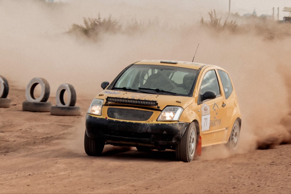 استانادا اۆتوجارىس باستالدى