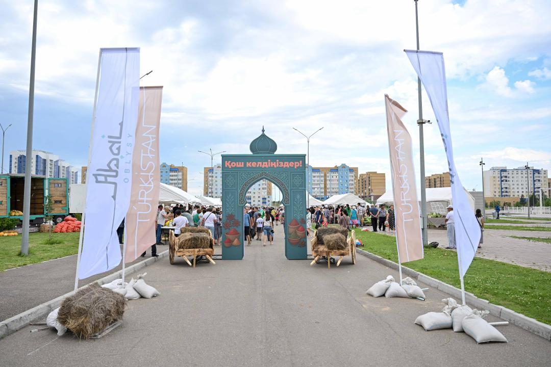 اباي تويى جارمەڭكەمەن جالعاستى