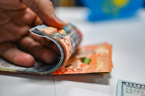 ۇكىمەت سپورتشىلاردى ماراپاتتاۋعا 372,6 ميلليون تەڭگە ءبولدى