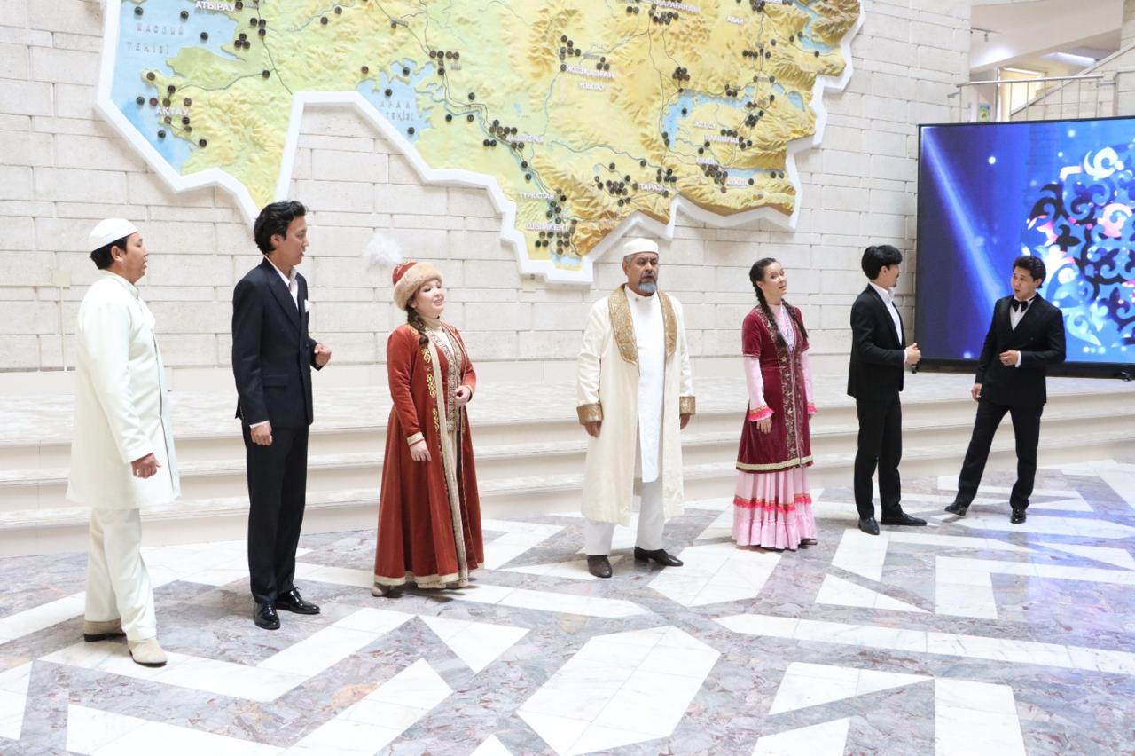 اباي مۇراسىنا ارنالعان تاعىلىمدى كەش