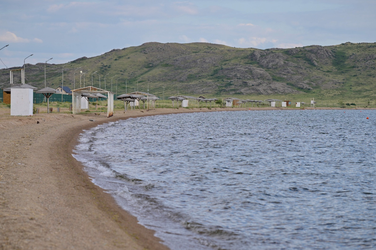 باياناۋىلداعى كول جاعالاۋىندا ەرەكشە قاجەتتىلىگى بار جاندار دا تىنىعا الادى