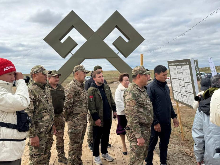 دالا قىراندارى Camp 2025: پاتريوتيزم مەن تارتىپكە باۋليتىن الاڭ