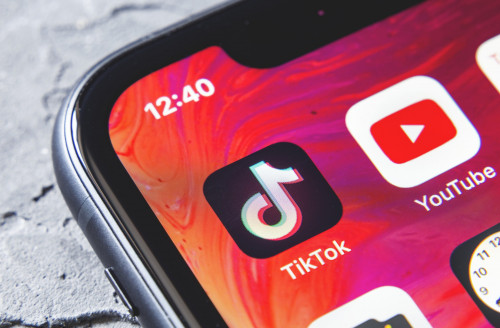 ينتەرنەت ارقىلى تابىس تاباتىندارعا تىقىر تاياندى