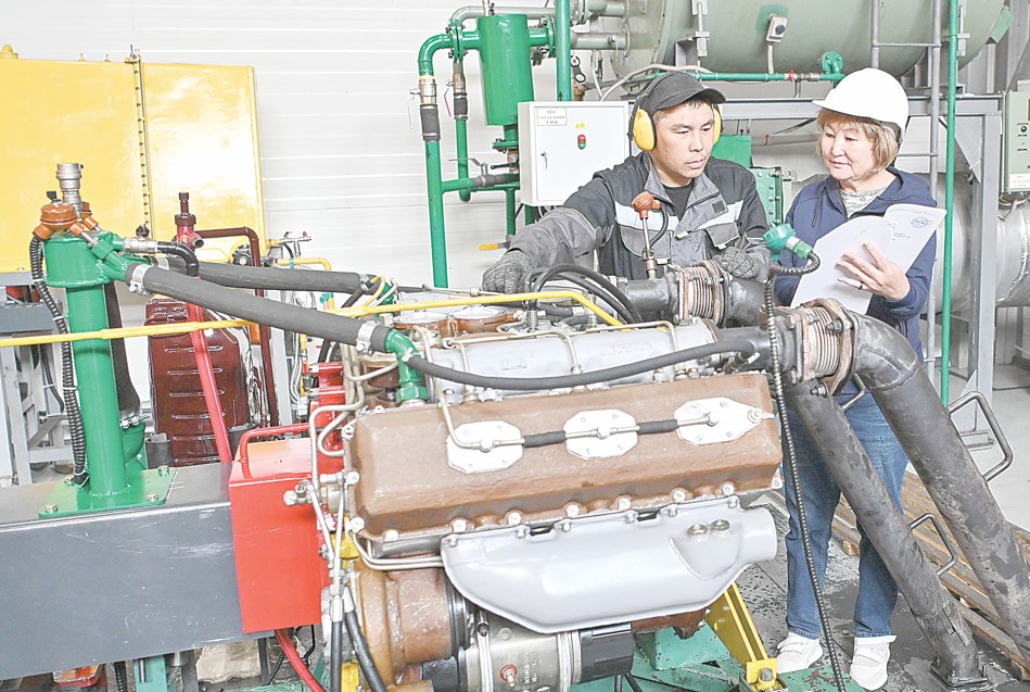 ەرتىس بويىنداعى ەڭبەك فورۋمى:  جۇمىسشى ماماندىقتاردىڭ جاڭا تىنىسىن اشتى