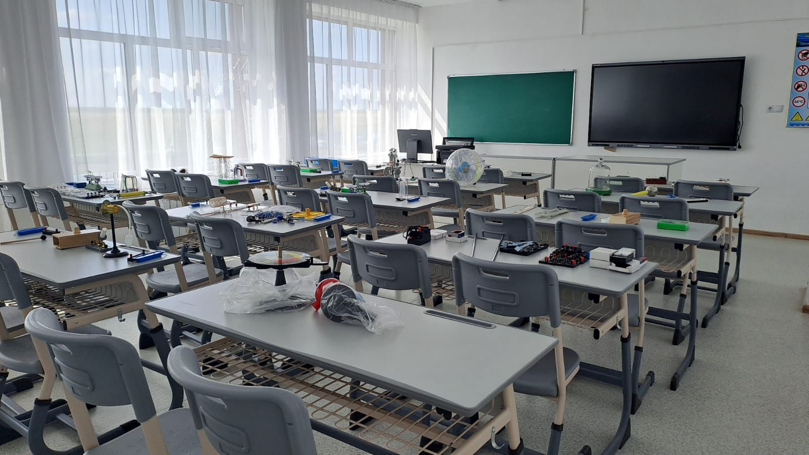 اقمولا وبلىسى جاڭا وقۋ جىلىن اپاتتى جانە ءۇش اۋىسىمدى مەكتەپتەرسىز باستايدى