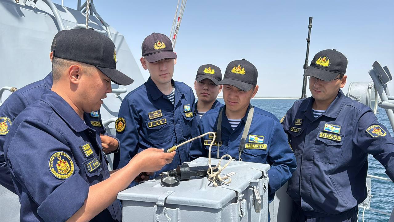 اسكەري-تەڭىز كۇشتەرى وقۋ-جاتتىعۋدا شىڭدادى