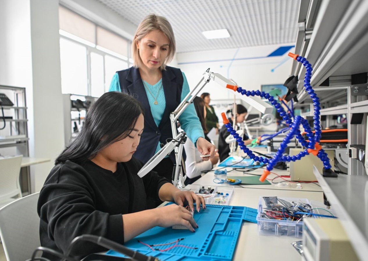 شەتەل ۋنيۆەرسيتەتتەرىنىڭ فيليالى: بۇگىنى مەن ەرتەڭى