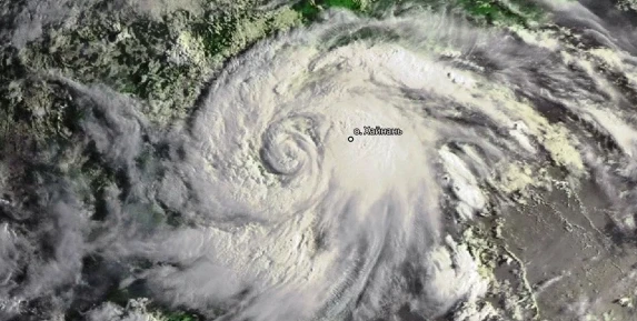 ۆەتنامدا «كادزيكي» تروپيكالىق داۋىلى كۇشەيدى