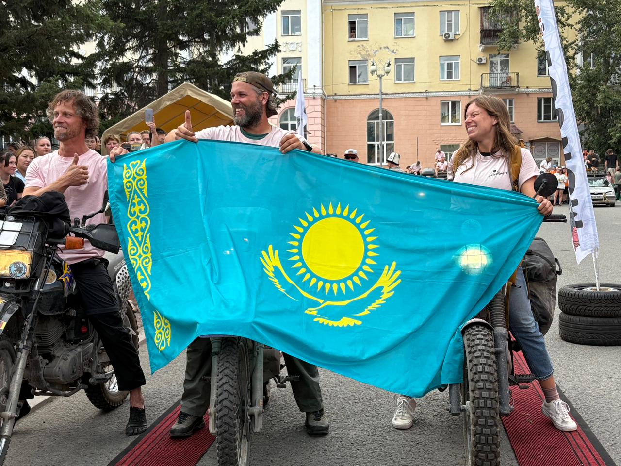 «Mongol Rally» وسكەمەندە مارەگە جەتتى