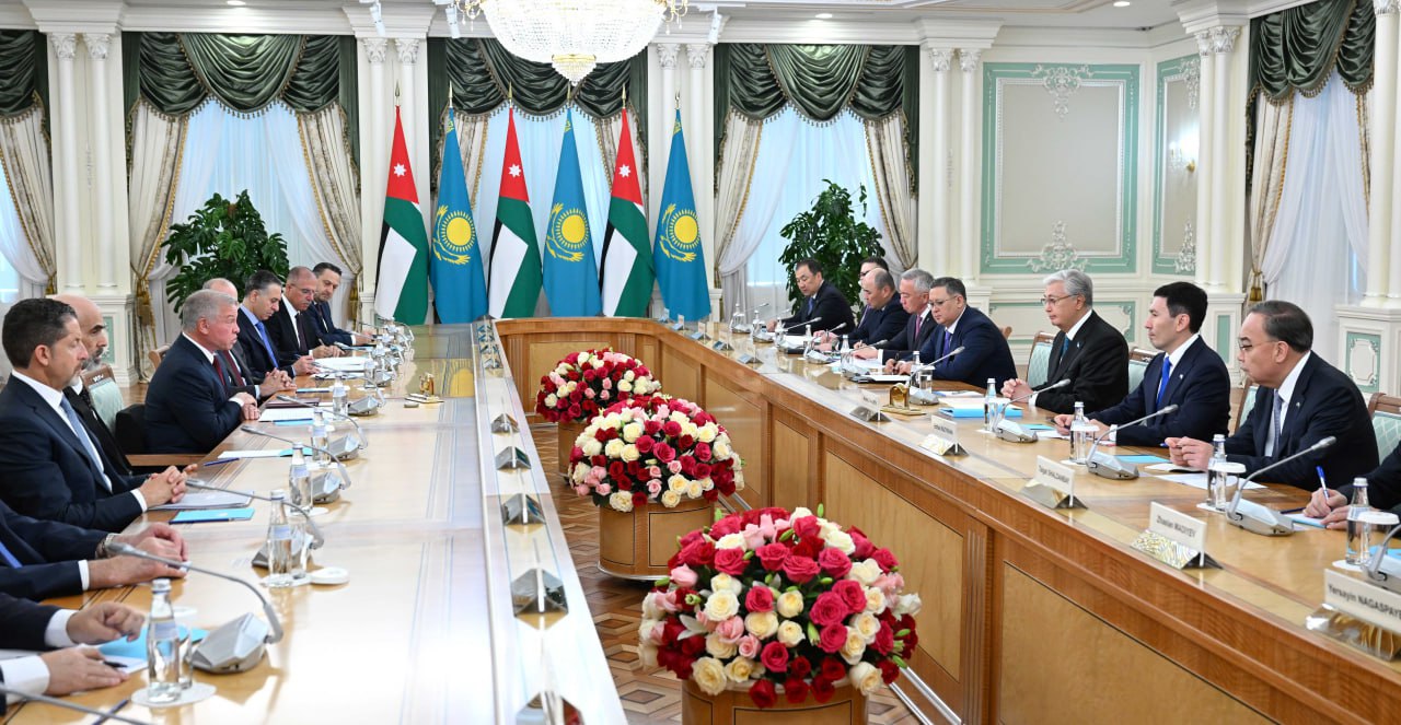 قازاقستان پرەزيدەنتى مەن يوردانيا كورولى كەڭەيتىلگەن قۇرامدا كەلىسسوز جۇرگىزدى