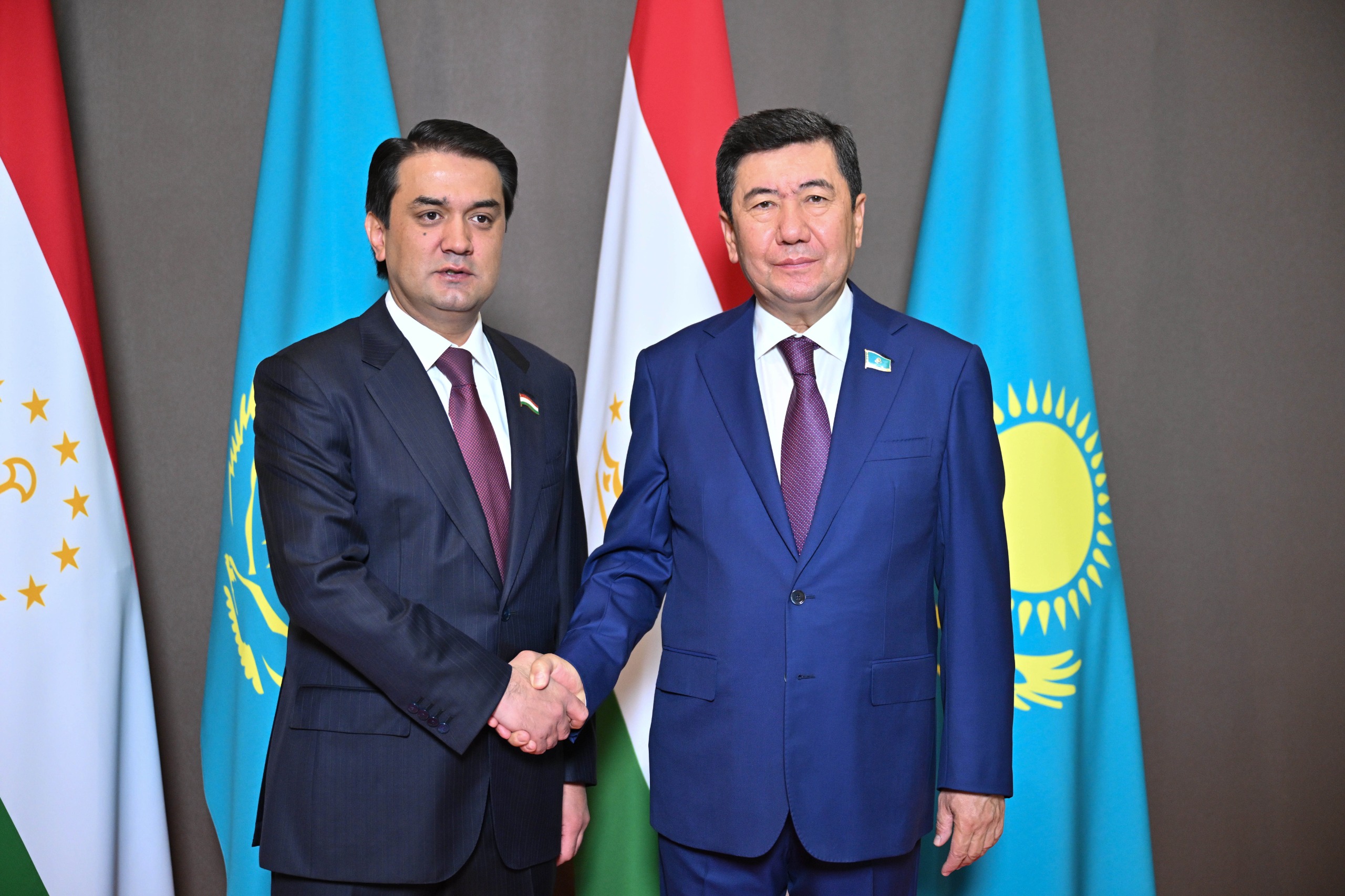 ارىپتەستىك قاتىناستى نىعايتۋ قادامى