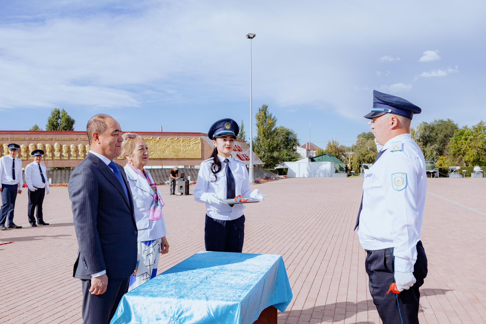 باتىسقازاقستاندىق پوليتسيا قىزمەتكەرلەرى 30 كولىككە يە بولدى