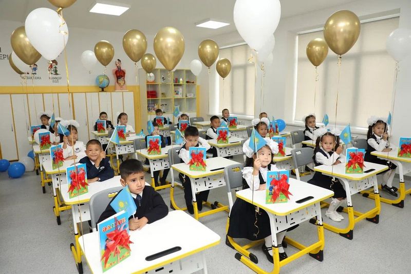 بالقاشتا 900 ورىندىق «كەلەشەك مەكتەبى» اشىلدى