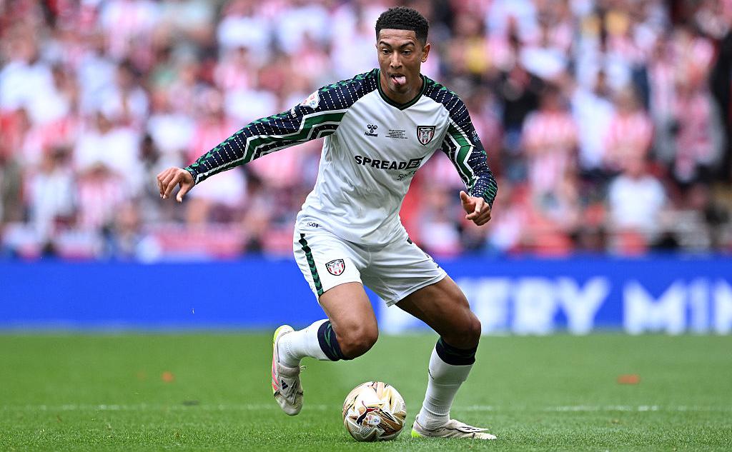 جاس فۋتبولشىلار انگلياعا قارسى وينايدى