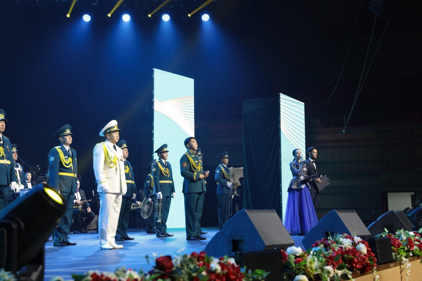 رۋحتى اندەر شىرقالدى