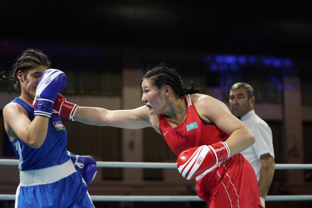 ليۆەرپۋلدە قىزدارىمىز كىمدەرمەن كۇش سىناسادى