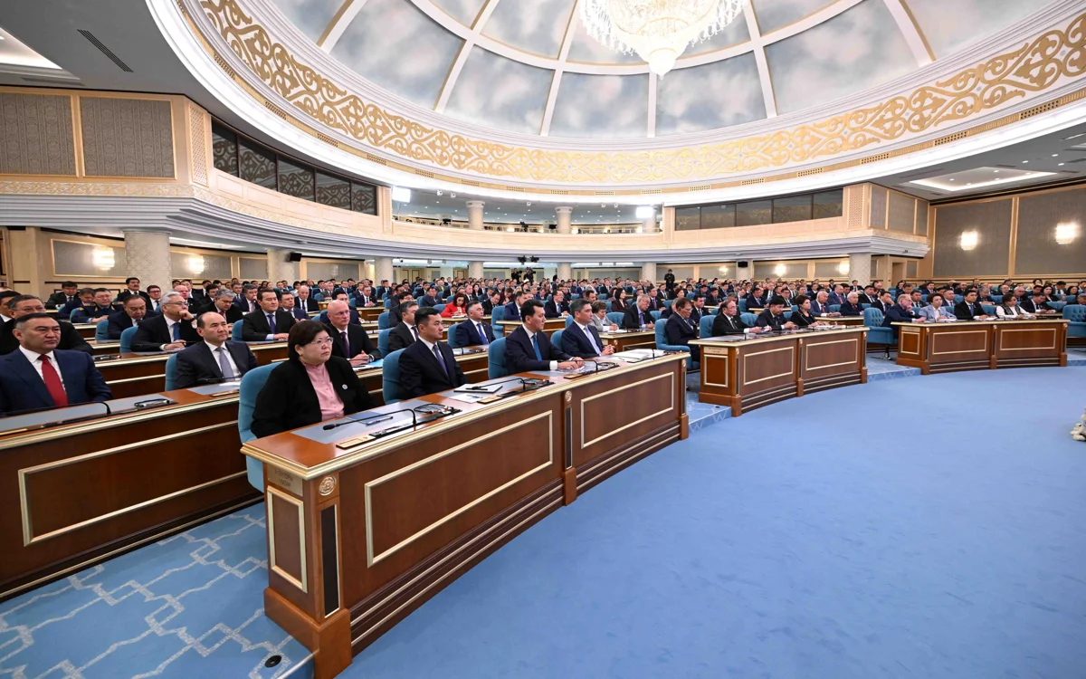 زاڭ جانە ءتارتىپ – مەملەكەتىمىزدىڭ مىزعىماس تۇعىرى