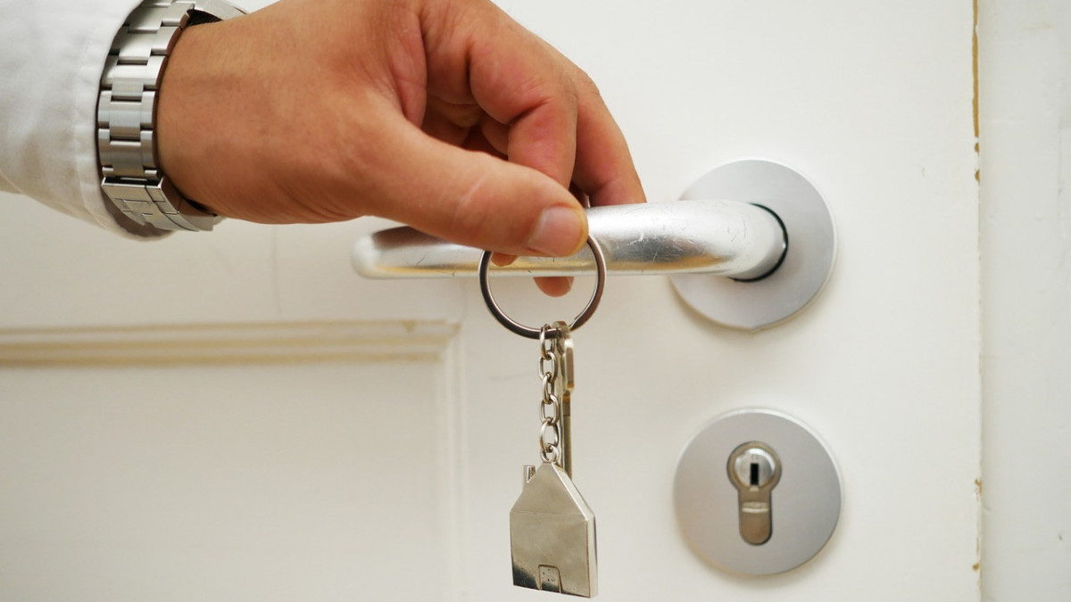 ەلوردادا وتكەن ايدا پاتەر جالداۋ قۇنى كۇرت قىمباتتادى