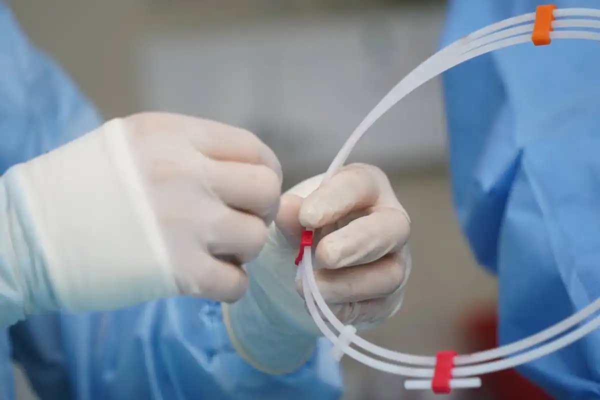 اتىراۋ وبلىسىندا 227 ادامنىڭ جۇرەگىنە اشىق وتا جاسالدى