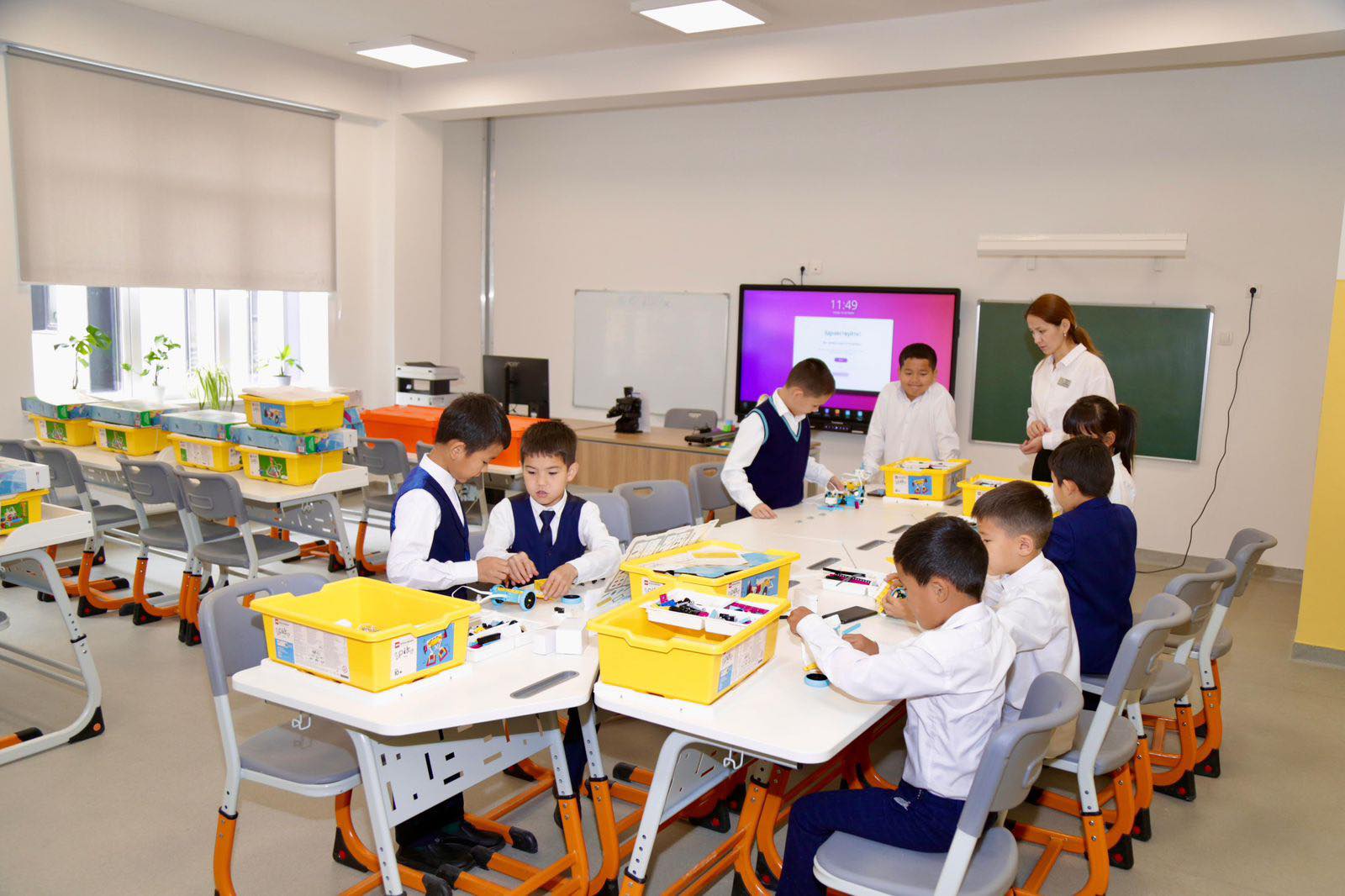 سەگىز ءبىلىم وشاعى اشىلدى