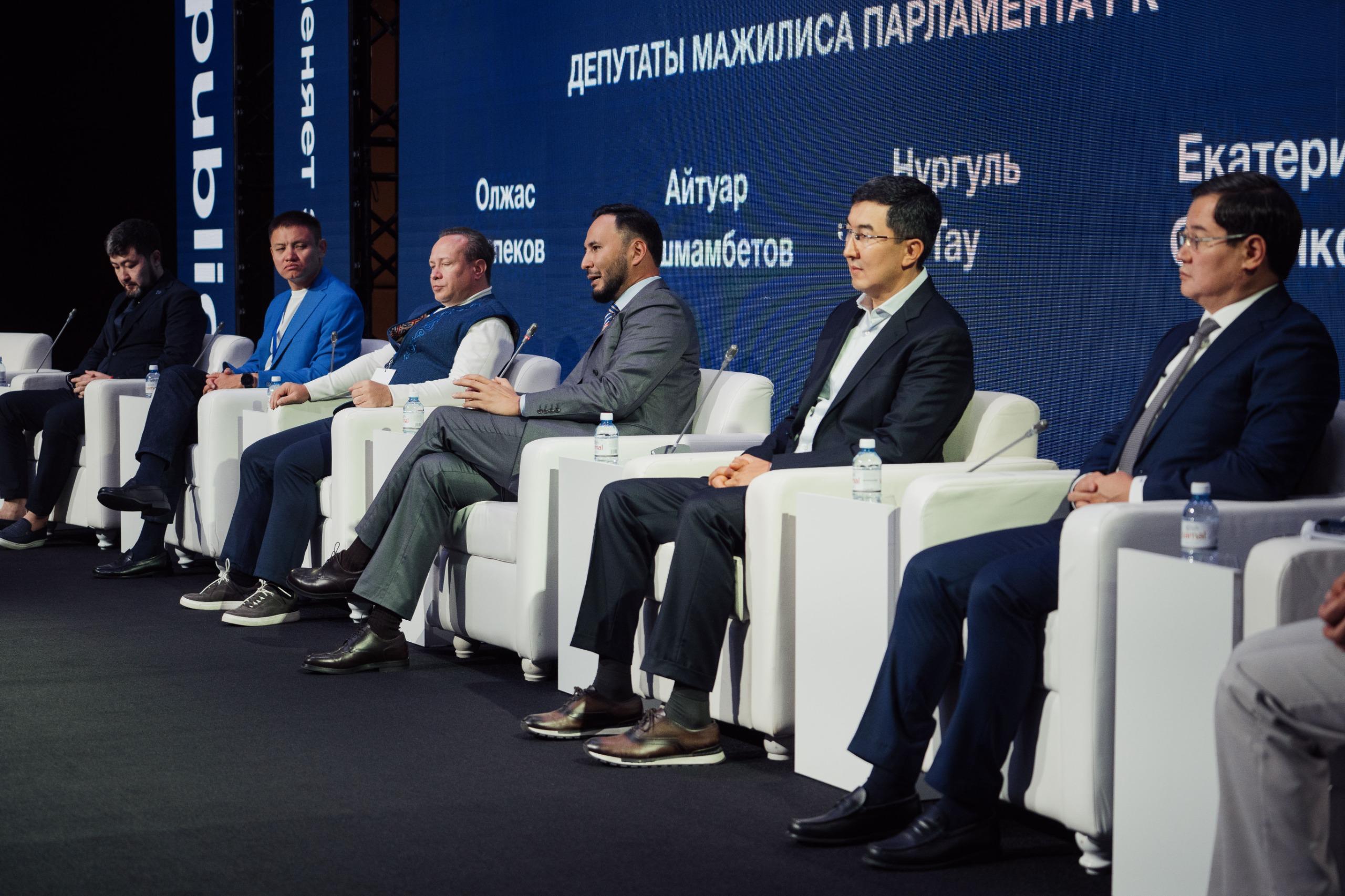 Respublica پارتياسى الماتىدا ReBusiness فورۋمىن وتكىزدى