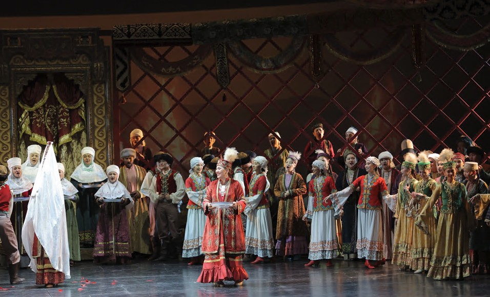 «اباي» سپەكتاكلىمەن اشىلدى