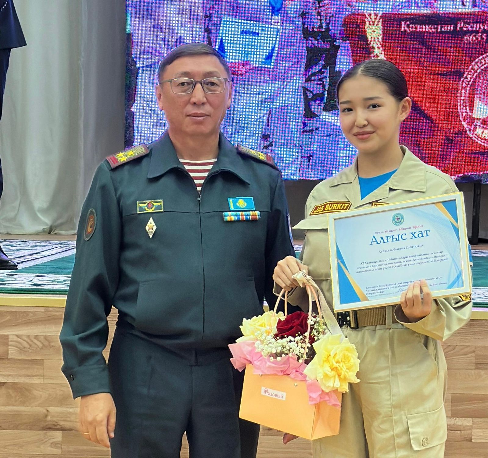 اقتوبەدە «جاس بۇركىت» كلۋبىنىڭ مۇشەلەرى ماراپاتتالدى