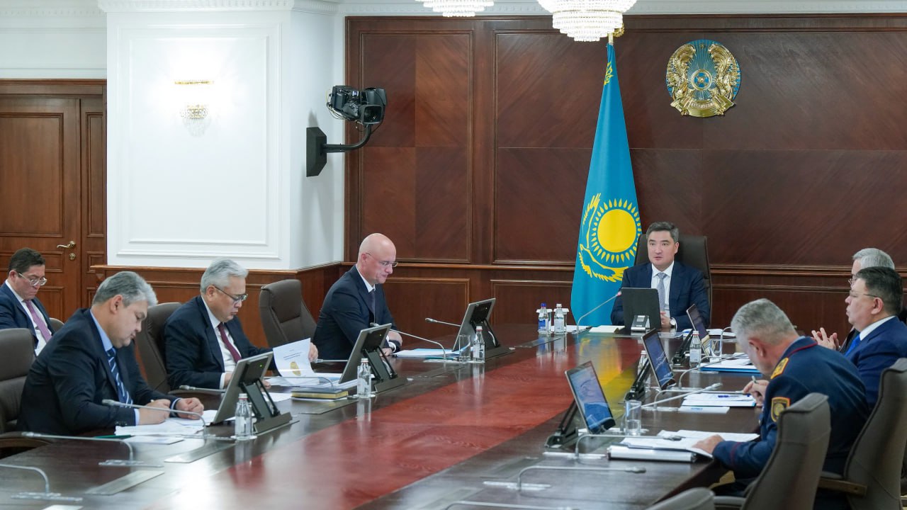 بەكتەنوۆ اكىمدىكتەرگە قاۋىپتى جول ۋچاسكەلەرىن دەرەۋ رەتتەۋدى جۇكتەدى